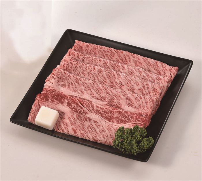 知床牛肩ロースすきやき用350gたれ付 ※ご注文後約7〜10日前後での発送となります。沖縄・離島へは別途配送料が発生いたします お取り寄せグルメ スイーツ メーカー希望小売価格はメーカーカタログに基づいて掲載しています ■さまざまなギフトアイテムをご用意しております。 内祝　内祝い　お祝い返し　ウェディングギフト　ブライダルギフト　引き出物　引出物　結婚引き出物　結婚引出物　結婚内祝い　出産内祝い 命名内祝い　入園内祝い　入学内祝い　卒園内祝い　卒業内祝い　就職内祝い　新築内祝い　引越し内祝い　快気内祝い　開店内祝い　二次会 披露宴　お祝い　御祝　結婚式　結婚祝い　出産祝い　初節句　七五三　入園祝い　入学祝い　卒園祝い　卒業祝い　成人式　就職祝い　昇進祝い 新築祝い　上棟祝い　引っ越し祝い　引越し祝い　開店祝い　退職祝い　快気祝い　全快祝い　初老祝い　還暦祝い　古稀祝い　喜寿祝い　傘寿祝い 米寿祝い　卒寿祝い　白寿祝い　長寿祝い　金婚式　銀婚式　ダイヤモンド婚式　結婚記念日　ギフト　ギフトセット　セット　詰め合わせ　贈答品　お返し お礼　御礼　ごあいさつ　ご挨拶　御挨拶　プレゼント　お見舞い　お見舞御礼　お餞別　引越し　引越しご挨拶　記念日　誕生日　父の日　母の日　敬老の日 記念品　卒業記念品　定年退職記念品　ゴルフコンペ　コンペ景品　景品　賞品　粗品　お香典返し　香典返し　志　満中陰志　弔事　会葬御礼　法要 法要引き出物　法要引出物　法事　法事引き出物　法事引出物　忌明け　四十九日　七七日忌明け志　一周忌　三回忌　回忌法要　偲び草　粗供養　初盆 供物　お供え　お中元　御中元　お歳暮　御歳暮　お年賀　御年賀　残暑見舞い　年始挨拶　ボーリング大会　景品　レミパン　ゼリー　スターバックス 千疋屋　結婚式　そうめん　ローラアシュレイ　プリン　話題　ディズニー　カタログギフト　ティファール　ビタクラフト　ステンレスタンブラー　リラックマ のし無料　メッセージカード無料　ラッピング無料 ギフトにぴったりのアイテムをご紹介！ 贈り物に悩んでいる方へ、心温まるギフトアイテムを取り揃えました。高品質な食品、ふわふわのタオル、美しい食器、そしてセンスあふれる雑貨まで、幅広いラインナップであなたの大切な人への思いを伝えます。 特徴 高品質：厳選された素材と丁寧な製造工程で作られた商品ばかり。どれも長く愛用いただけます。 多用途：どんなシーンでも使える万能アイテムが揃っています。誕生日、結婚祝い、新築祝いなど、さまざまな場面に最適です。 デザイン：シンプルで洗練されたデザインから、カラフルで個性的なものまで、多彩なバリエーションをご用意。 お手頃価格：高品質ながら手ごろな価格で、コストパフォーマンスも抜群。 おすすめの用途とシーン 誕生日プレゼント：大切な人の特別な日を祝うために、実用的かつ心温まるギフトを。食品やタオルは、日常で役立つアイテムとして喜ばれます。 結婚祝い：新しい生活を始めるカップルに、美しい食器やおしゃれな雑貨を。幸せな家庭を築くお手伝いができます。 新築祝い：新しい家に引っ越した友人や家族へ、インテリアにぴったりの雑貨や実用的なタオルを。快適な生活をサポートします。 お返しギフト：感謝の気持ちを込めて、おしゃれで実用的なアイテムを。食品はもちろん、使い心地の良いタオルや美しい食器も喜ばれます。 季節の贈り物：お中元やお歳暮、季節の挨拶として、季節に合ったギフトを。夏には涼しげな雑貨、冬には温かみのあるタオルや食品が最適です。 贈る相手に合わせたおすすめ グルメな方へ：美味しい食品を贈れば、食卓が一層華やかに。特別な時間を演出します。 家庭的な方へ：ふわふわのタオルや使いやすい食器で、日常生活に彩りを。 オシャレな方へ：センスあふれる雑貨で、インテリアを一層魅力的に。 まとめ あなたの気持ちを込めたギフト選びをお手伝いします。どれも心を込めて選んだアイテムばかりです。大切な人への贈り物として、自信を持っておすすめします。 商品概要 [分類] 以下のような商品をお探しの方にオススメです。スイーツ スィーツ スウィーツ Sweets ケーキ お菓子 洋菓子 デザート おやつ 小腹対策 食品 食べ物 / チョコレートケーキ チョコレート ガトーショコラ チーズケーキ 生菓子 生ケーキ ベイクドチーズケーキ [評価・マスコミ] ランキング1位のおすすめ(お勧め オススメ) インスタ映え SNS 評判 今話題の人気商品 [サービス] 以下のサービスをご利用いだだけます。不可の場合あり。お取り寄せ 全国配送 全国発送 オーダー 注文 デリバリー 取寄せ 宅配 ネット通販 持ち運び可 / 送料無料 送料込み 無料ギフト対応 日持ち長い 長期保存 賞味期限が長い 名入れ 当日発送 お急ぎ便 即日配送 即日発送 翌日配送 翌日発送 前日に買う あす楽 明日楽 即納 翌日 あす着 明日届く 配送日指定可 冷凍保存可 冷凍保管 冷凍便 ギフトラッピング ギフト対応 予約 メッセージ付き 有料メッセージカード 有料お誕生日カード ホワイトデー当日お届け可能 [パッケージ] 　 以下のような包装でお届けします。詰め合わせ セット アソート 化粧箱入り ラッピング不要 個包装 小分け 手提げ袋（有償） 2重梱包 [デザイン] 以下のようなイメージをお求めの方におすすめです。お洒落 可愛い ゴージャス 高級感 プレミアム サプライズ感 美しい インパクト 面白い 珍しい 希少 驚き シンプル 上品 スタイリッシュ エレガント モダン [ご用途] 工夫次第で様々な用途でご利用いただけます。贈り物 プレゼント ギフト プチギフト 贈答品 お祝い 御祝い 退職祝い 内祝い 出産祝い 出産内祝い 入学祝い 卒業祝い ご褒美 手土産 お土産 お使い物 お返し お礼 ご挨拶 ご進物 お配り 配る ばらまき バレンタインデー バレンタインデイ ヴァレンタイン 友チョコ 義理チョコ 本命チョコ 逆チョコ バレンタインチョコ ホワイトデー ホワイトデイ ホワイトデーのお返し 七五三 ひな祭り こどもの日 ハロウィン クリスマス お中元 お年賀 ウインターギフト 御中元 御歳暮 サマーギフト 残暑見舞い お歳暮 母の日 父の日 敬老の日 敬老会記念品 敬老会 結婚祝い 結婚内祝い 結婚記念日 結婚式二次会 二次会のプチギフト 結婚披露宴の引き出物 引き菓子 ウエディングパーティー 成人祝い 長寿祝い 還暦祝い 古希祝い 古稀祝い 喜寿祝い 傘寿祝い 米寿祝い 卒寿祝い 白寿祝い 紀寿祝い 百寿祝い 成人式 セレモニー イベント 内祝い 快気祝い 快気内祝い 出産内祝い 出産祝い 記念日 お返し ご進物 御使い物 お礼 ご挨拶 御礼 ご祝儀 祝儀の品 お使い物 ノベルティー 粗品 景品 長寿 法事 法要 仏事 年忌法事 志 粗供養 供養返し 香典返し 満中陰志 御供え お供え 御供物 弔事 七五三 ひな祭り 入学祝い 卒業祝い 卒園祝い 退職祝い 入社祝い 成人式 成人式のお祝い 朝食 食事代わり ティータイム ブレイクタイム ホームパーティー クリスマスケーキ 誕生日プレゼント 誕生祝い バースデーケーキ 学校 会社 職場 法人 取引先 部活 イベント サークル 介護施設 [おすすめの方] 以下のような様々なお客様にお喜びいただいております。10代 20代 30代 40代 50代 60代 70代 80代 90代 100歳以上 お母さん お父さん ママ パパ 兄弟姉妹 彼氏 彼女 恋人 義理の母 叔父さん 親戚の お嬢さん 大家族 家族 赤ちゃん 祖父 祖母 叔父 叔母 孫 おじいちゃん おばあちゃん じいじ ばあば 夫 旦那 妻 奥様 お嫁さん 奥さん 親 両親 娘 同僚 友達 仲間 友人 親友 上司 部下 先輩 後輩 お世話になった方 恩師 先生 大人数 女友達 法人 女性 男性 大人 子ども 子供用 小学生 中学生 高校生 男の子 女の子 辛党 甘党 甘いものが苦手 高齢者 お年寄り [その他おすすめ] 以下のような商品に興味のある方にもオススメです。大量 大量購入 財布に優しい 大人数 業務用 大量スイーツ お試し コスパ良い /北海道発厳選ギフト！北海道を中心に選りすぐりの逸品をお届けします！