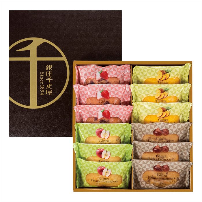 ■敬老の日専用商品となります。商品出荷日：9月19日から9月21日ごろ※指定不可 フルーツ果汁を生地に混ぜ込み、果肉をトッピングした、香り高いフィナンシェです。 ■商品内容：ストロベリー、アップル、マロン、パイナップル各3個／計12個 ■パッケージサイズ：29.5×26×5cmフルーツ果汁を生地に混ぜ込み、果肉をトッピングした、香り高いフィナンシェです。
