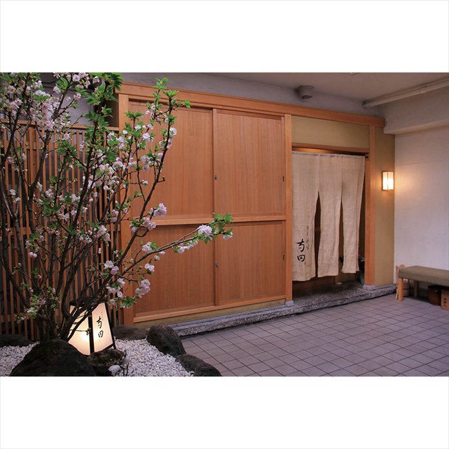 日本料理寺田 母の日遅れてごめんね 日本料理寺田 寺田繁監修 国産牛の和風牛すじ煮込み 950018 ※お届け日5/15〜17※日付指定不可 送料無料 母の日 父の日 ギフト お取り寄せ スイーツ