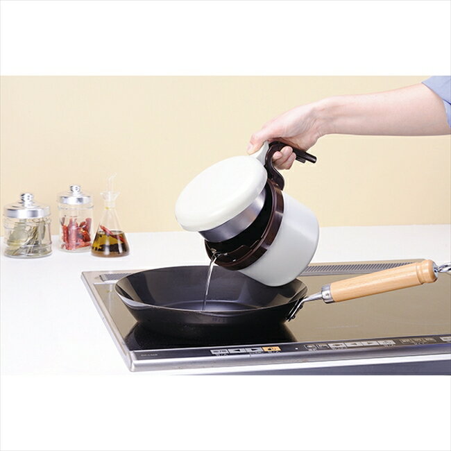 ちっちゃいオイルポット（ホワイト） キッチン キッチン雑貨 内祝 内祝い お祝 御祝 記念品 出産内祝い プレゼント 快気祝い 粗供養 引出物