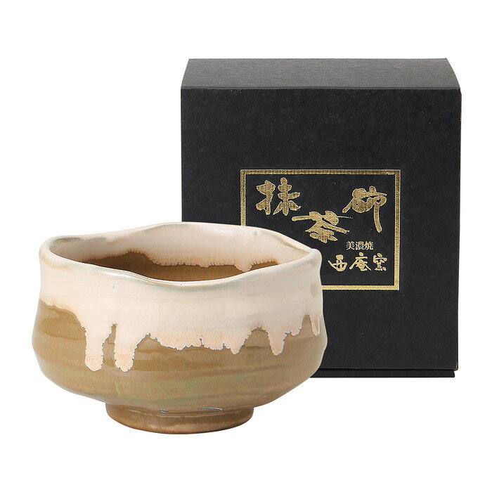 ■商品内容： 品：抹茶碗×1／φ12.2×8.7cm 磁器 ■パッケージサイズ：箱：14.4×13.5×8.2cm ボール箱 ■産地：輸入品 ■重量：530g メーカー希望小売価格はメーカーカタログに基づいて掲載しています ■さまざまなギフトアイテムをご用意しております。 内祝　内祝い　お祝い返し　ウェディングギフト　ブライダルギフト　引き出物　引出物　結婚引き出物　結婚引出物　結婚内祝い　出産内祝い 命名内祝い　入園内祝い　入学内祝い　卒園内祝い　卒業内祝い　就職内祝い　新築内祝い　引越し内祝い　快気内祝い　開店内祝い　二次会 披露宴　お祝い　御祝　結婚式　結婚祝い　出産祝い　初節句　七五三　入園祝い　入学祝い　卒園祝い　卒業祝い　成人式　就職祝い　昇進祝い 新築祝い　上棟祝い　引っ越し祝い　引越し祝い　開店祝い　退職祝い　快気祝い　全快祝い　初老祝い　還暦祝い　古稀祝い　喜寿祝い　傘寿祝い 米寿祝い　卒寿祝い　白寿祝い　長寿祝い　金婚式　銀婚式　ダイヤモンド婚式　結婚記念日　ギフト　ギフトセット　セット　詰め合わせ　贈答品　お返し お礼　御礼　ごあいさつ　ご挨拶　御挨拶　プレゼント　お見舞い　お見舞御礼　お餞別　引越し　引越しご挨拶　記念日　誕生日　父の日　母の日　敬老の日 記念品　卒業記念品　定年退職記念品　ゴルフコンペ　コンペ景品　景品　賞品　粗品　お香典返し　香典返し　志　満中陰志　弔事　会葬御礼　法要 法要引き出物　法要引出物　法事　法事引き出物　法事引出物　忌明け　四十九日　七七日忌明け志　一周忌　三回忌　回忌法要　偲び草　粗供養　初盆 供物　お供え　お中元　御中元　お歳暮　御歳暮　お年賀　御年賀　残暑見舞い　年始挨拶　ボーリング大会　景品　レミパン　ゼリー　スターバックス 千疋屋　結婚式　そうめん　ローラアシュレイ　プリン　話題　ディズニー　カタログギフト　ティファール　ビタクラフト　ステンレスタンブラー　リラックマ のし無料　メッセージカード無料　ラッピング無料 ギフトにぴったりのアイテムをご紹介！ 贈り物に悩んでいる方へ、心温まるギフトアイテムを取り揃えました。高品質な食品、ふわふわのタオル、美しい食器、そしてセンスあふれる雑貨まで、幅広いラインナップであなたの大切な人への思いを伝えます。 特徴 高品質：厳選された素材と丁寧な製造工程で作られた商品ばかり。どれも長く愛用いただけます。 多用途：どんなシーンでも使える万能アイテムが揃っています。誕生日、結婚祝い、新築祝いなど、さまざまな場面に最適です。 デザイン：シンプルで洗練されたデザインから、カラフルで個性的なものまで、多彩なバリエーションをご用意。 お手頃価格：高品質ながら手ごろな価格で、コストパフォーマンスも抜群。 おすすめの用途とシーン 誕生日プレゼント：大切な人の特別な日を祝うために、実用的かつ心温まるギフトを。食品やタオルは、日常で役立つアイテムとして喜ばれます。 結婚祝い：新しい生活を始めるカップルに、美しい食器やおしゃれな雑貨を。幸せな家庭を築くお手伝いができます。 新築祝い：新しい家に引っ越した友人や家族へ、インテリアにぴったりの雑貨や実用的なタオルを。快適な生活をサポートします。 お返しギフト：感謝の気持ちを込めて、おしゃれで実用的なアイテムを。食品はもちろん、使い心地の良いタオルや美しい食器も喜ばれます。 季節の贈り物：お中元やお歳暮、季節の挨拶として、季節に合ったギフトを。夏には涼しげな雑貨、冬には温かみのあるタオルや食品が最適です。 贈る相手に合わせたおすすめ グルメな方へ：美味しい食品を贈れば、食卓が一層華やかに。特別な時間を演出します。 家庭的な方へ：ふわふわのタオルや使いやすい食器で、日常生活に彩りを。 オシャレな方へ：センスあふれる雑貨で、インテリアを一層魅力的に。 まとめ あなたの気持ちを込めたギフト選びをお手伝いします。どれも心を込めて選んだアイテムばかりです。大切な人への贈り物として、自信を持っておすすめします。 商品概要 [分類] 以下のような商品をお探しの方にオススメです。スイーツ スィーツ スウィーツ Sweets ケーキ お菓子 洋菓子 デザート おやつ 小腹対策 食品 食べ物 / チョコレートケーキ チョコレート ガトーショコラ チーズケーキ 生菓子 生ケーキ ベイクドチーズケーキ [評価・マスコミ] ランキング1位のおすすめ(お勧め オススメ) インスタ映え SNS 評判 今話題の人気商品 [サービス] 以下のサービスをご利用いだだけます。不可の場合あり。お取り寄せ 全国配送 全国発送 オーダー 注文 デリバリー 取寄せ 宅配 ネット通販 持ち運び可 / 送料無料 送料込み 無料ギフト対応 日持ち長い 長期保存 賞味期限が長い 名入れ 当日発送 お急ぎ便 即日配送 即日発送 翌日配送 翌日発送 前日に買う あす楽 明日楽 即納 翌日 あす着 明日届く 配送日指定可 冷凍保存可 冷凍保管 冷凍便 ギフトラッピング ギフト対応 予約 メッセージ付き 有料メッセージカード 有料お誕生日カード ホワイトデー当日お届け可能 [パッケージ] 　 以下のような包装でお届けします。詰め合わせ セット アソート 化粧箱入り ラッピング不要 個包装 小分け 手提げ袋（有償） 2重梱包 [デザイン] 以下のようなイメージをお求めの方におすすめです。お洒落 可愛い ゴージャス 高級感 プレミアム サプライズ感 美しい インパクト 面白い 珍しい 希少 驚き シンプル 上品 スタイリッシュ エレガント モダン [ご用途] 工夫次第で様々な用途でご利用いただけます。贈り物 プレゼント ギフト プチギフト 贈答品 お祝い 御祝い 退職祝い 内祝い 出産祝い 出産内祝い 入学祝い 卒業祝い ご褒美 手土産 お土産 お使い物 お返し お礼 ご挨拶 ご進物 お配り 配る ばらまき バレンタインデー バレンタインデイ ヴァレンタイン 友チョコ 義理チョコ 本命チョコ 逆チョコ バレンタインチョコ ホワイトデー ホワイトデイ ホワイトデーのお返し 七五三 ひな祭り こどもの日 ハロウィン クリスマス お中元 お年賀 ウインターギフト 御中元 御歳暮 サマーギフト 残暑見舞い お歳暮 母の日 父の日 敬老の日 敬老会記念品 敬老会 結婚祝い 結婚内祝い 結婚記念日 結婚式二次会 二次会のプチギフト 結婚披露宴の引き出物 引き菓子 ウエディングパーティー 成人祝い 長寿祝い 還暦祝い 古希祝い 古稀祝い 喜寿祝い 傘寿祝い 米寿祝い 卒寿祝い 白寿祝い 紀寿祝い 百寿祝い 成人式 セレモニー イベント 内祝い 快気祝い 快気内祝い 出産内祝い 出産祝い 記念日 お返し ご進物 御使い物 お礼 ご挨拶 御礼 ご祝儀 祝儀の品 お使い物 ノベルティー 粗品 景品 長寿 法事 法要 仏事 年忌法事 志 粗供養 供養返し 香典返し 満中陰志 御供え お供え 御供物 弔事 七五三 ひな祭り 入学祝い 卒業祝い 卒園祝い 退職祝い 入社祝い 成人式 成人式のお祝い 朝食 食事代わり ティータイム ブレイクタイム ホームパーティー クリスマスケーキ 誕生日プレゼント 誕生祝い バースデーケーキ 学校 会社 職場 法人 取引先 部活 イベント サークル 介護施設 [おすすめの方] 以下のような様々なお客様にお喜びいただいております。10代 20代 30代 40代 50代 60代 70代 80代 90代 100歳以上 お母さん お父さん ママ パパ 兄弟姉妹 彼氏 彼女 恋人 義理の母 叔父さん 親戚の お嬢さん 大家族 家族 赤ちゃん 祖父 祖母 叔父 叔母 孫 おじいちゃん おばあちゃん じいじ ばあば 夫 旦那 妻 奥様 お嫁さん 奥さん 親 両親 娘 同僚 友達 仲間 友人 親友 上司 部下 先輩 後輩 お世話になった方 恩師 先生 大人数 女友達 法人 女性 男性 大人 子ども 子供用 小学生 中学生 高校生 男の子 女の子 辛党 甘党 甘いものが苦手 高齢者 お年寄り [その他おすすめ] 以下のような商品に興味のある方にもオススメです。大量 大量購入 財布に優しい 大人数 業務用 大量スイーツ お試し コスパ良い /