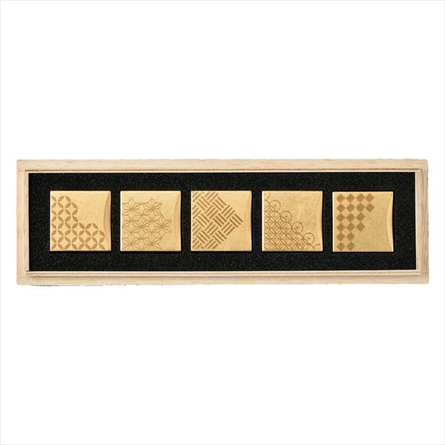 福招き箸置き 五つ小紋 A181-10007 景品 記念品 粗品 ノベルティ 名入れ 御挨拶 ご挨拶