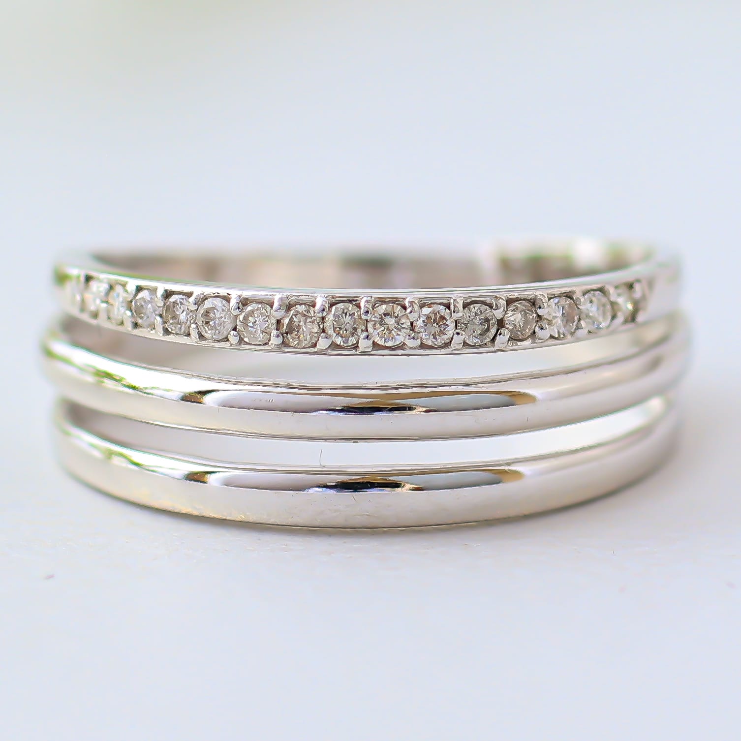 プラチナ リング Pt900 ファッションリング 天然ダイヤ ダイヤモンド リング 品質保証書 金属アレルギー 日本製 おしゃれ ジュエリー プレゼント ギフト...