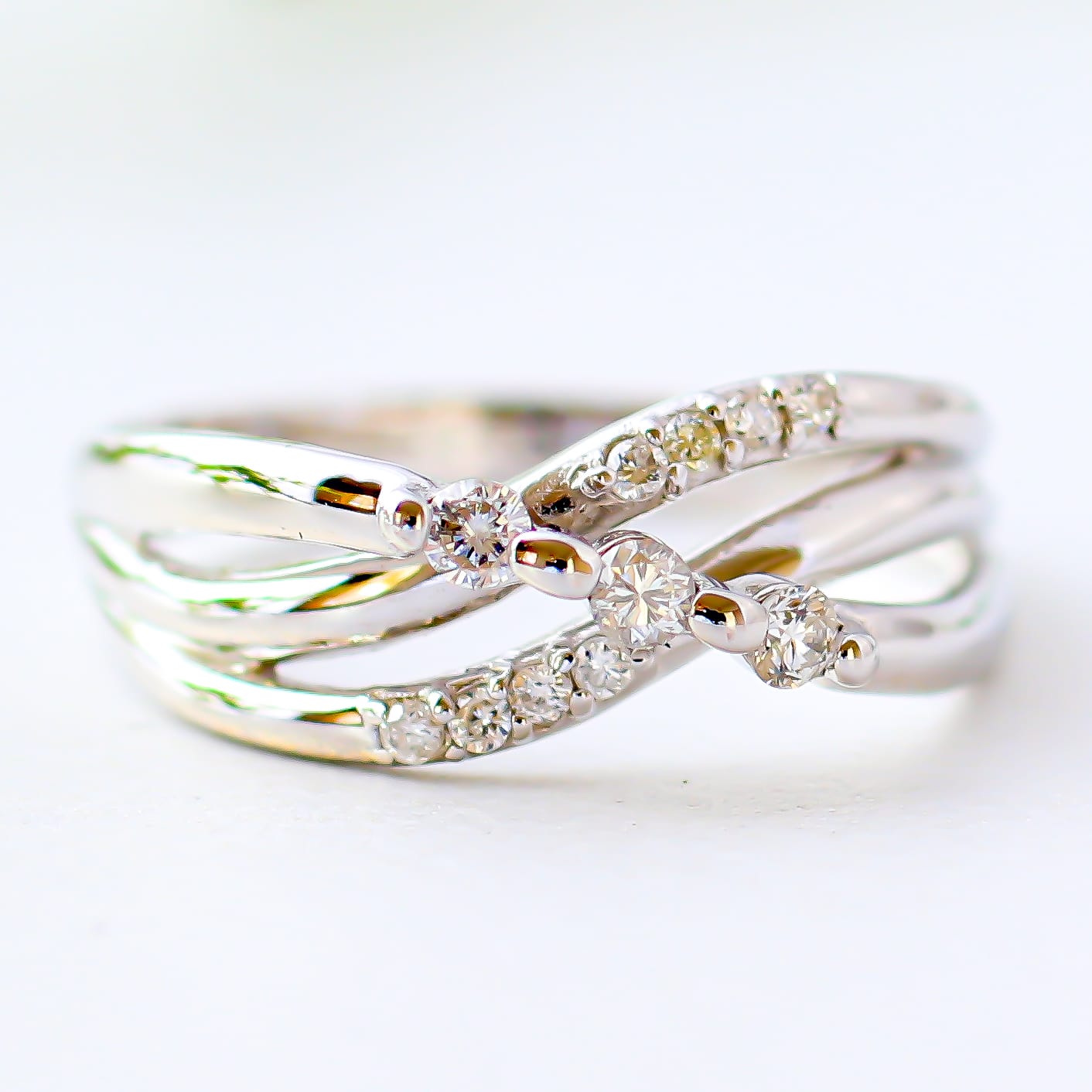 プラチナ リング Pt900 ファッションリング 天然ダイヤ ダイヤモンド リング 品質保証書 金属アレルギー 日本製 おしゃれ ジュエリー プレゼント ギフト...