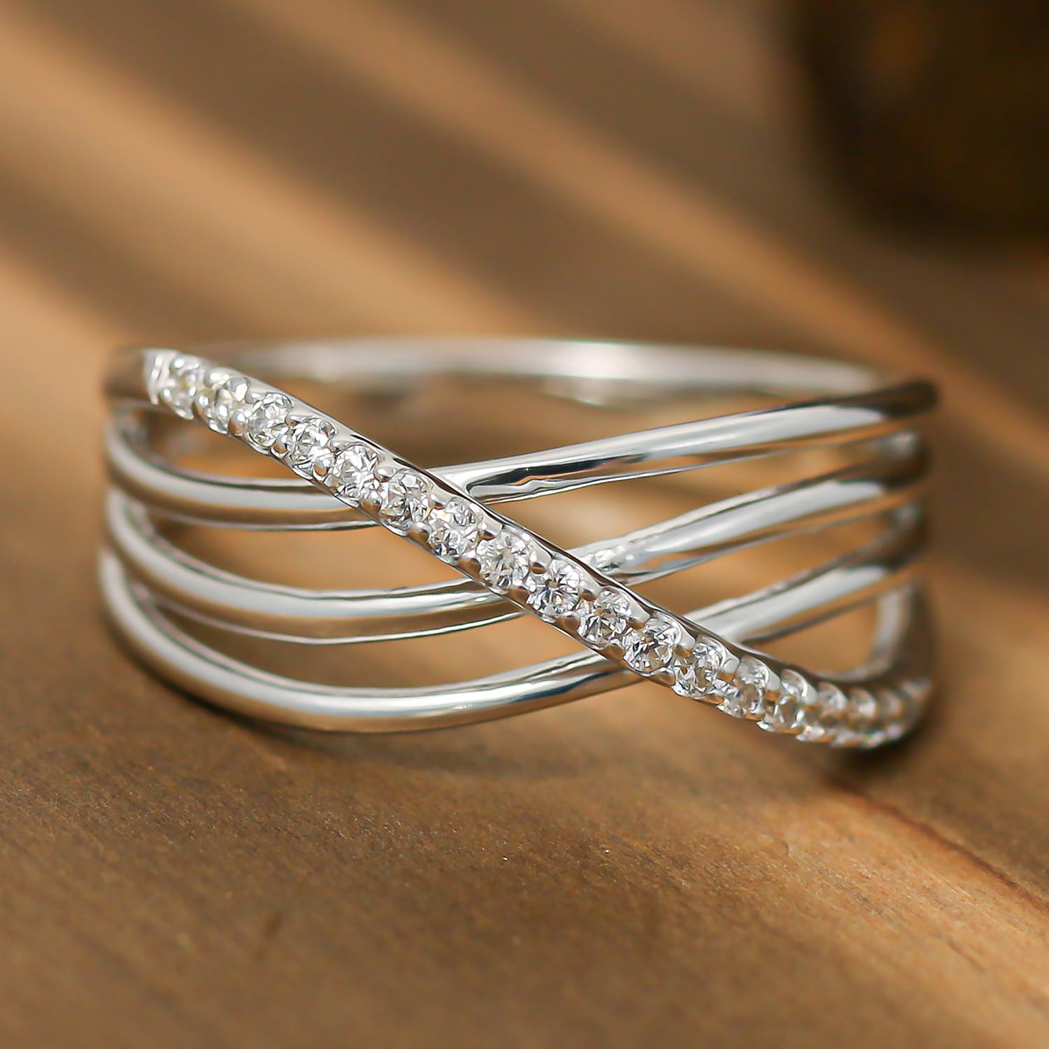 ホワイトゴールド リング K10 イエローゴールド ホワイトゴールド ピンクゴールド ファッションリング 天然ダイヤ ダイヤモンド リング 品質保証書 金属アレルギー 日本製 おしゃれ ジュエリー プレゼント ギフト クリスマス 卒業式 入学式 卒園式 入園式 お祝い