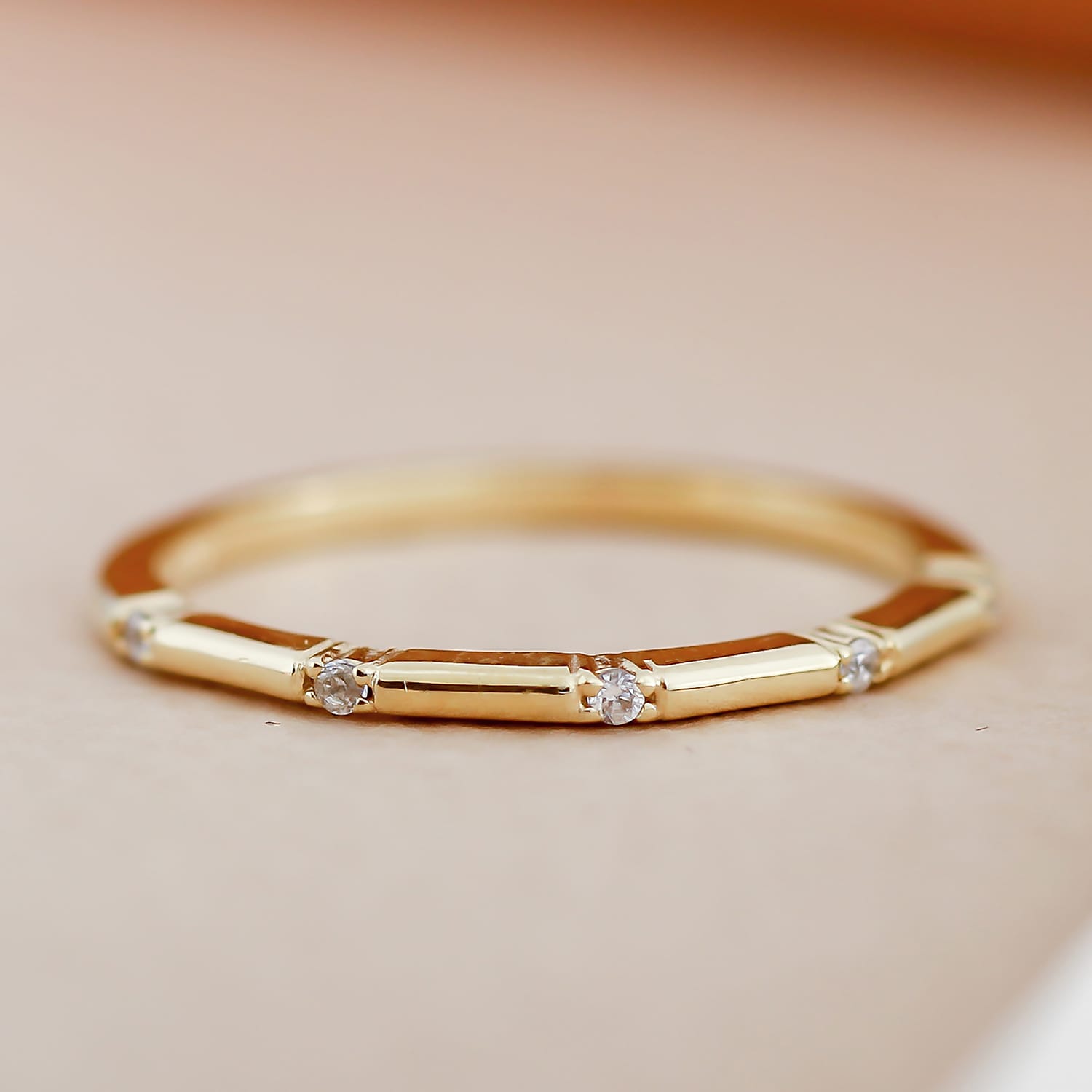 ホワイトゴールド リング K10 イエローゴールド ホワイトゴールド ピンクゴールド 極細リング ファッションリング 天然ダイヤ ダイヤモンド リング 品質保証書 金属アレルギー 日本製 おしゃれ ジュエリー プレゼント ギフト クリスマス 卒業式 入学式 卒園式 入園式 お祝い