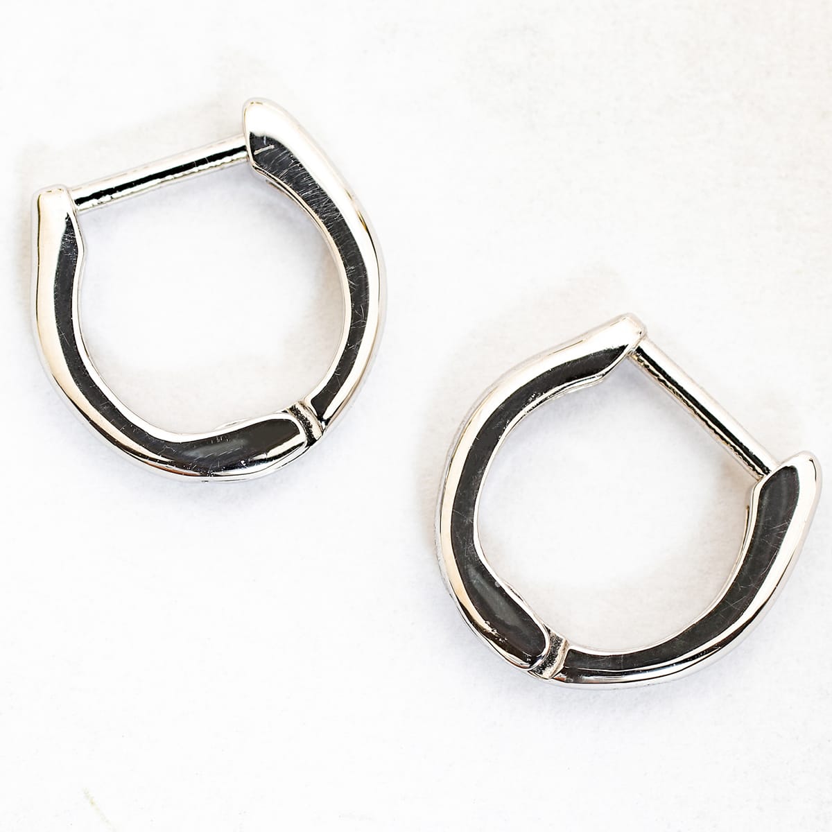 ピアス 金属アレルギー 中折れ式 フープピアス 小さめ K18 イエローゴールド ホワイトゴールド ピンクゴールド 品質保証書 日本製 おしゃれ ジュエリー プレゼント ギフト クリスマス 卒業式 入学式 卒園式 入園式 お祝い