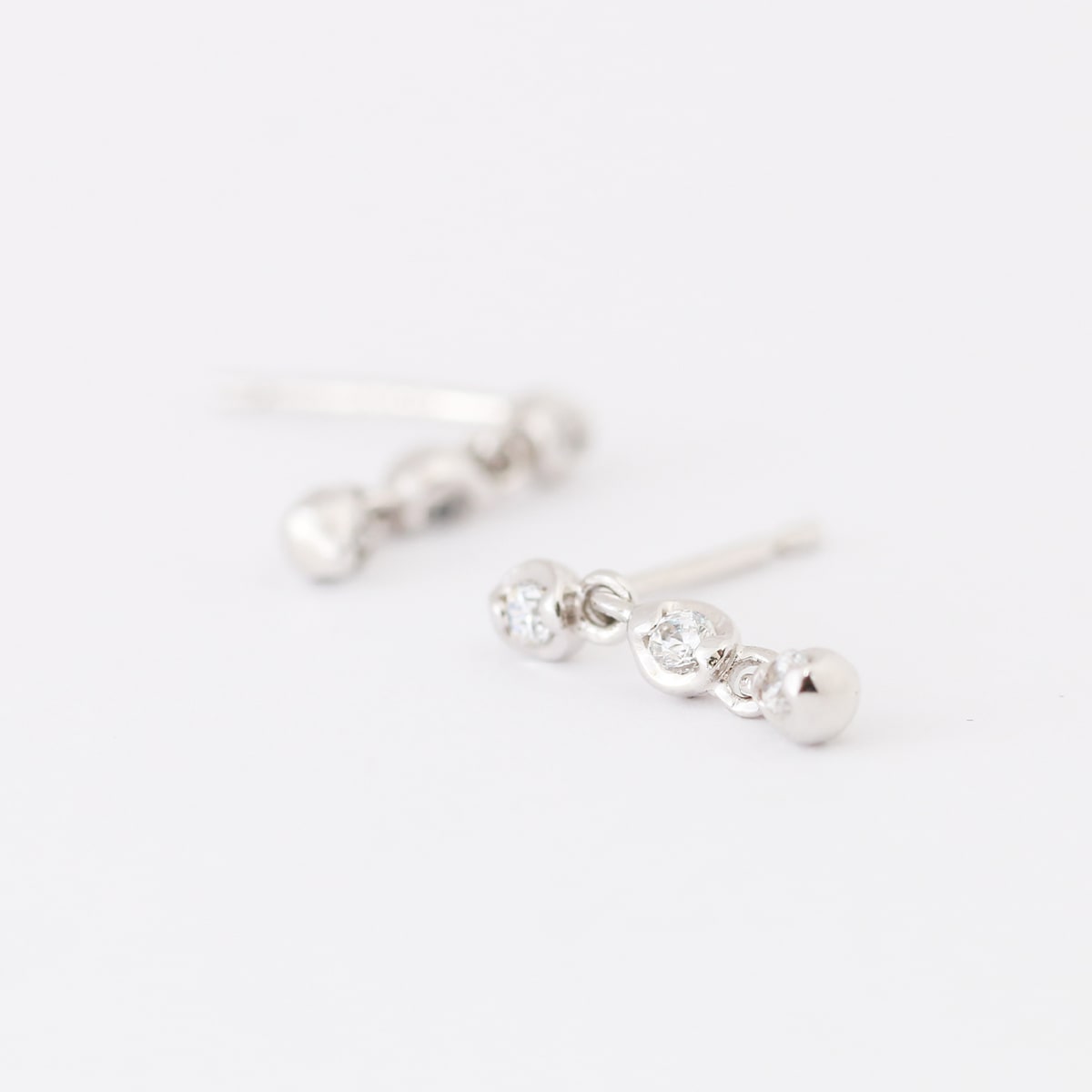 ピアス 金属アレルギー ダイヤモンド K10 イエローゴールド ホワイトゴールド ピンクゴールド 天然ダイヤ 品質保証書 日本製 おしゃれ ジュエリー プレゼント ギフト クリスマス 卒業式 入学式 卒園式 入園式 お祝い