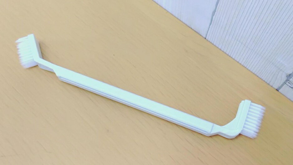 東芝 TOSHIBA 【42081208】 洗濯機 お手入れブラシ 42081208 【純正品】