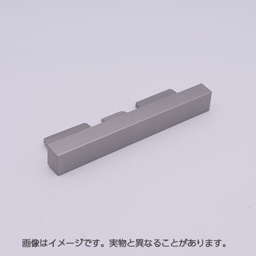 LIXIL（リクシル） エンドピース リンナイ製ガス機器部品 キッチン部品 [016-259-OOO]操作面の両端にはめ込むカバーです。縦168（mm）×厚さ23.5（mm）×奥行き33.3（mm）ベージュ左右共通／1個入り本体型番：R3G735C1R7T【適合本体品番を必ずご確認ください】部品ご購入の際には、お手持ちの本体品番と適合するか、必ずご確認をお願いいたします。同じ部品のように見えても、適合しない場合は取り付けできません。またお取り寄せ品のため、返品、交換もできませんので、必ず事前にお調べいただいてからご購入をお願いたします。【本体適合の調べ方】1．お手持ちの本体の取扱説明書を見る。2．商品名の適合品番にお手持ちの本体があるか、確認する。3．メーカーに確認する。4．弊社にお問い合わせいただく（2〜3営業日ほどお時間いただきます。本体品番をお知らせください）ご不在時の商品配達のご連絡のため、電話番号はなるべく携帯電話の番号を入力してください。