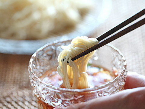 海藻がいっぱい入った丸ごと梅のお吸い物 10食入り【コスモス食品】