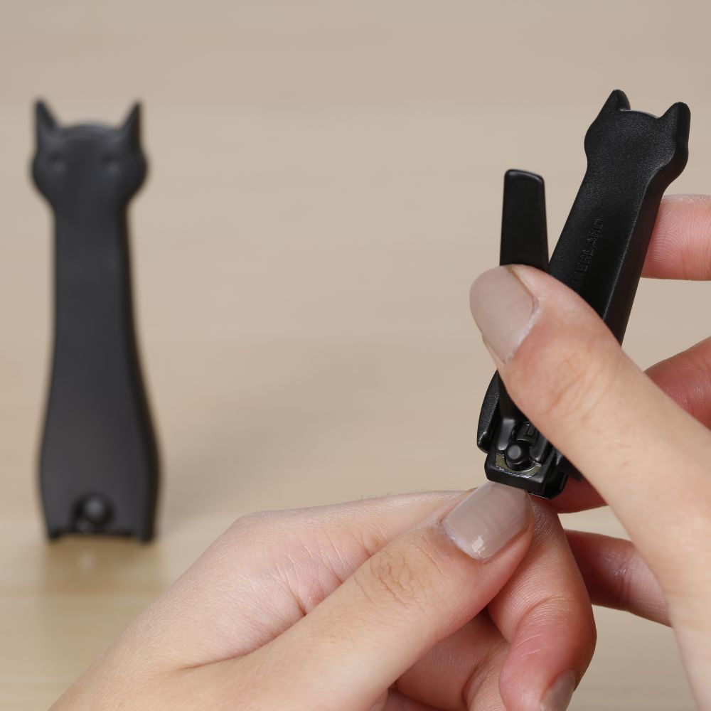 パーフェクトペアネイルクリッパー 黒猫親子のデザイン爪切り 親サイズ W30×D90×H20ミリ 子サイズW20×D..