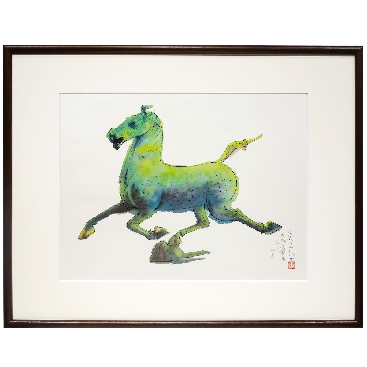 日本画の巨匠・平山郁夫が旅先で描いたスケッチ（素描）を収録した画集『遙かなる旅』より、「武威出土 踏飛燕銅奔馬（中国）」を額装した複製画です。 中国・甘粛省の武威は、シルクロードの要衝・河西回廊の東端に位置し、「馬踏飛燕銅奔馬（ばとうひえんどうほんば）」が出土した雷台漢墓で知られています。馬踏飛燕銅奔馬は、その優れた造形美と躍動感が高く評価され、1983年には中国観光のシンボルマークにも採用されました。 平山郁夫は画集『遙かなる旅』で、この町を次のように表現しています。 「漢の武帝は汗血馬を求めて、西域に軍を派遣した。 　天馬とも呼んだ。 　銅奔馬は、その夢を見事に表現して、 　躍動美に溢れる。」 ーーーーーーー 商品詳細 ーーーーーーー ■作家名／　平山郁夫（ひらやまいくお） 1930年　広島生まれ、日本画家、教育者。東美校卒業後、前田青邨に師事。被爆体験により仏教的な題材を手がけた。のちにシルクロードを描いた一連の近作によって新潮社芸術大賞を受賞。敦煌壁画の保存修復を手掛ける。 1989年東京芸大学長に就任。1996年より日本美術院理事長。1998年文化勲章受章。2009年逝去、享年79歳。 ■作品名／　武威出土 踏飛燕銅奔馬（中国） （素描集 遙かなる旅（日本経済新聞社発行）より） ■技　法／　美術印刷　複製画 ■エディション番号／　なし ■額　寸／　56x44x厚1.8（cm） ■イメージサイズ／　38x27（cm） ■用紙寸／　50.7×38.7（cm） ■総重量／　約1.7（kg） ■作品の状態／　シート、額縁とも新品。特筆すべき難点はありません。 額付き、かぶせ箱入り　版上サイン、前面はUVカット透明アクリル ■別表記／　MM02ブラウン半切 ・このページ内の紹介文、商品説明文、及び当店撮影の画像の無断使用、転載、流用を固く禁じます。(C)やまとや画廊 ▼平山郁夫「遙かなる旅」シリーズ作品一覧へ