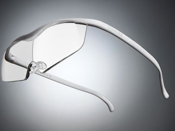 【レビュー投稿で100円OFFクーポン】【お取り寄せ】Hazuki ハズキルーペ ラージ クリアレンズ1.32倍 白 ルーペ 製図用紙