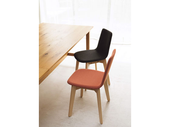 【レビュー投稿で100円OFFクーポン】【メーカー直送】コクヨ ミケット 4本木脚 パーシアンレッド 座ペールテラコッタ【代引不可】【組立・設置・送料無料】固定脚 カフェ ラウンジチェア ミーティングチェア オフィス家具 [3]