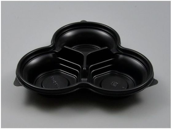 【仕様】●サイズ：180×163×30mm●色：黒●材質：PPフィラー●蓋は別売り（対応蓋品番00534554）●レンジ対応可●注文単位：1袋（50個）【備考】※メーカーの都合により、パッケージ・仕様等は予告なく変更になる場合がございます。【検索用キーワード】ぱっくすたいる　パックスタイル　PACKSTYLE　おりかね　オリカネ　折兼　惣菜容器トリオカップ本体黒50個　惣菜容器　トリオカップ　本体　黒　50個　ほんたい　ホンタイ　黒　蓋は別売り　本体のみ　ほんたい　00534554　レンジ対応可　レンジ対応　レンジ可　使いきり食器　テイクアウト用品　R309JS少しずつ色々食べたい時に！3点盛におすすめの惣菜容器です。