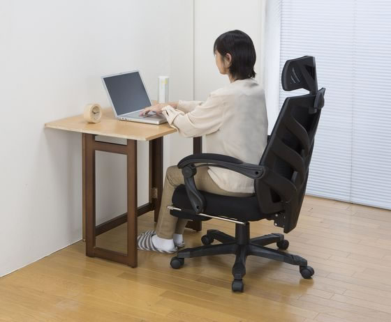 【レビュー投稿で100円OFFクーポン】【お取り寄せ】ケアファッション ワンタッチパジャマ(上衣) パープル L シニア衣料 介護 介助 cocodecow-10838265 ココデカウ サンプル画像3