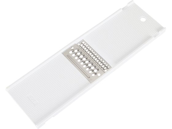 【商品説明】●包丁では面倒な千切りとツマ切りが手早くできる、1台2役の千切り器です。●日本製。●千切りは約4mm幅、ツマ切りは約2mm幅で食材を調理することができます。※食材や押し込む力によって、厚さは変わります。●食洗機可能なので、お手入れ簡単です。【仕様】●サイズ（約）：280×83×11mm●重量（約）：108g●材質：刃部／ステンレス刃物鋼、本体／ABS樹脂（耐熱温度100℃）【備考】※メーカーの都合により、パッケージ・仕様等は予告なく変更になる場合がございます。【検索用キーワード】貝印　KAI　カイジルシ　かいじるし　KK　両面千切り器（千切り＆ツマ切り）　DH8029　KK両面千切り器千切り＆ツマ切り　KK　両面千切り器　千切り＆ツマ切り　DH8029　1個　厨房用品　調理小物　R899KZ千切りとツマ切りが手早くできる。