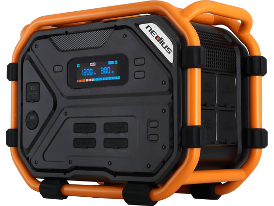 【商品説明】●電源：100V●定格入力：AC100V50／60Hz（最大1200W）※別売ソーラーパネル充電対応●内蔵電池：リン酸鉄系リチウムイオン電池●定格出力：2400W（瞬間最大4800W）●バッテリー容量：2621Wh●充電時間：ACコンセント約2時間、ソーラーパネル約13時間●サイクル数：4000●使用環境：−5〜45℃●付属品：AC電源コード付。【仕様】●電源：100V●定格入力：AC100V50／60Hz（最大1200W）※別売ソーラーパネル充電対応●内蔵電池：リン酸鉄系リチウムイオン電池●定格出力：2400W（瞬間最大4800W）●バッテリー容量：2621Wh●充電時間：ACコンセント約2時間、ソーラーパネル約13時間●サイクル数：4000●使用環境：−5〜45℃●付属品：AC電源コード付。【備考】※メーカーの都合により、パッケージ・仕様等は予告なく変更になる場合がございます。【検索用キーワード】スイデン　Suiden　ポータブル電源　大容量バッテリー　リン酸鉄リチウムイオン電池　AC100V　100V　50Hz　60Hz　最大1200W　定格出力2400W　瞬間最大4800W　バッテリー容量2621Wh　充電時間AC約2時間　充電時間ソーラー約13時間　サイクル数4000　使用環境−5度〜45度　AC電源コード付　電池・充電池　電池・充電池　ポータブル電源　bousai0103　R809NMプロ仕様の大容量バッテリー。