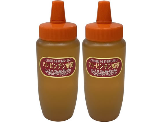 【商品説明】自然豊かで温暖な気候でたくましく育った花々から採蜜されたはちみつ。希少な百花はちみつをたっぷり1kg企画でお届けします。コク深く濃厚でまろやかな甘みが特徴の逸品。パンはもちろんヨーグルトやコーヒー、紅茶、お菓子作りにも珍重するはちみつです。料理材料に・トーストに・ヨーグルトに【仕様】●内容量：500g×2本　※蜂蜜は1歳未満の乳児には食べさせないでください【備考】※メーカーの都合により、パッケージ・仕様等は予告なく変更になる場合がございます。【検索用キーワード】ファミリー・ライフ　Family　Life　百花はちみつ　百花蜂蜜　アルゼンチン産　500g　500g×2本　1kg　はちみつ　蜂蜜　濃厚　甘み　自然　料理用　トースト用　ヨーグルト用　コーヒー用　紅茶用　お菓子作り　常温保存　賞味期限730日　食材　ジャム　食材　ジャム　はちみつ　R939NXクセが少なく濃厚な人気の百花はちみつ。