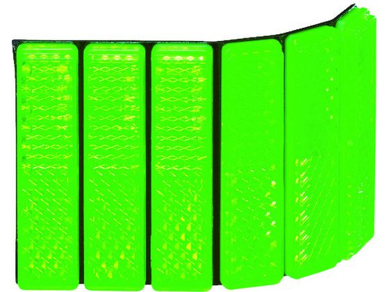 【レビュー投稿で100円OFFクーポン】【お取り寄せ】キャットアイ レフテープ 50mm×70mm 緑 (1枚入) RR-..