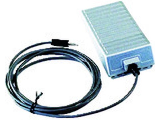 【商品説明】●FD−100に取り付け可能なフットスイッチです。【仕様】●型番：FD-100FS●幅（mm）：66　●奥行（mm）：120　●高さ（mm）：28　●適合機種：FD−100／110シリーズ【備考】※メーカーの都合により、パッケージ・仕様等は予告なく変更になる場合がございます。【検索用キーワード】グットフットスイッチFD−100用　グットフットスイッチFD−100ヨウ　グット半田　FD100FS　電子機器　はんだ用品　ステーション型はんだこて　4975205450898　4861248　グット　フットスイッチFD−100用　FD−100FS　R468AZフットスイッチで、はんだ送りのON−OFFが可能になります。