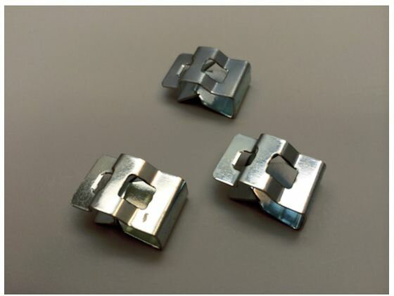 【レビュー投稿で100円OFFクーポン】【お取り寄せ】パンドウイット クリップ型固定具 (100個入 ...