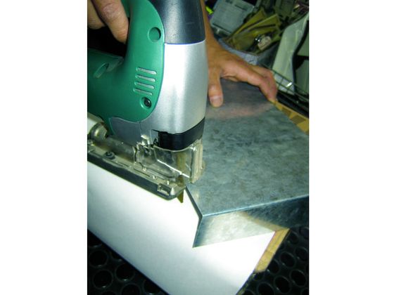 【レビュー投稿で100円OFFクーポン】【お取り寄せ】ハウスB.M バイメタルハイスジグソー替刃 5枚入り 鉄工ステンレス用24山 H-1124 ジグソーブレード 切断用品 作業用品 工具