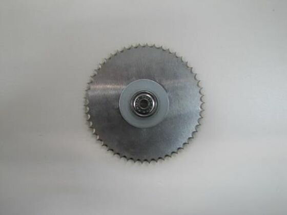 【仕様】●EA762EB−100、110、115、200、210用丸型替刃●入数：1枚●用途：硬い紙類。例えば包装用の茶紙、カートンなど。【備考】※メーカーの都合により、パッケージ・仕様等は予告なく変更になる場合がございます。【検索用キーワード】エスコ　ESCO　えすこ　[EA762EB-100、110、115、200、210用]丸形替刃　丸形替刃EA762EB-100、110、115、200、210用　修理・メンテナンス材料(棒材、管材、板材、シート)　シート　作業用品・工具　作業用品・工具　ハサミ・カッター・板金用工具　特殊用途カッター　EA762EB-111B　EA762EB111B　4550061106518　RPUP_02　R8302J