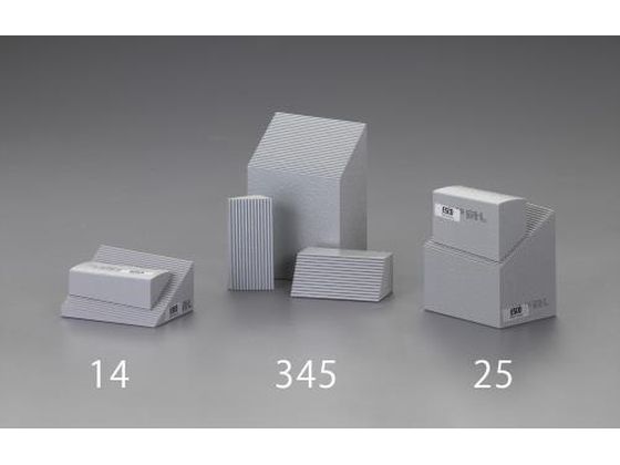 【仕様】●【セット内容】：ブロックサイズ2と4の2点セット　下段：2、上段：4●材質：焼入鋼、耐磨耗仕上●ブロック2サイズ：A1：60mm、B1：80mm、C1：82mm●ブロック4サイズ：A1：30mm、B1：70mm、C1：24mm●H　minサイズ：65mm●H　maxサイズ：85mm●重量：2500g●山のピッチは2．5mmです。【備考】※メーカーの都合により、パッケージ・仕様等は予告なく変更になる場合がございます。【検索用キーワード】エスコ　ESCO　えすこ　65-85mmステップブロックセット　ステップブロックセット65-85mm　工作機械用クランプ、バイス、ハンマー　工作機械用クランプ　研究用総合機器用品　実験用小物・機材　工具類　ブロック　EA637DC-24　EA637DC24　4548745357189　R6660L焼き入れ処理で強度・耐摩耗性を向上
