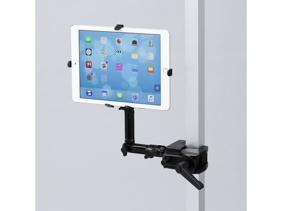 【商品説明】7〜11インチのiPad、タブレットを支柱などに設置できるクランプ式アームです。任意の位置で設定できるフレキシブルアームです。各関節を調整して好きな位置でとめることができます。アームの組み合わせにより、長さを2通りに変更できます。ホルダーは上下左右をしっかりとホールドする仕様です。2つのL字クリップと、3つのV字クリップの合計5つのクリップで機器をしっかりと固定できます。【仕様】●アーム長：328mm　●重量：700g　●出荷形態：ノックダウン組立式（お客様組み立て）　●梱包：1個口／325×140×88mm・1134g　●材質：アーム、クランプ／アルミ・スチール、ホルダー部／ABS樹脂　●取付け方法：支柱　●総耐荷重：1．5kg　●セット内容：タブレットホルダー×1、アーム、クランプ、L型ストッパー×2、V型ストッパー×3、ノブ×5、保護シート×5、組立説明書【備考】※メーカーの都合により、パッケージ・仕様等は予告なく変更になる場合がございます。【検索用キーワード】サンワサプライ　さんわさぷらい　SANWASUPPLY　7〜11インチ対応タブレットアーム支柱（クランプ式・4関節）　7〜11インチ対応タブレットアーム　支柱　クランプ式　4関節　7〜11インチ　タブレット　アーム　クランプ　CR−LATAB22N　CRLATAB22N　クランプ式アーム　フレキシブルアーム　R8361SiPad・タブレットを任意の位置で設定できる。丸・角パイプに取り付け可能。