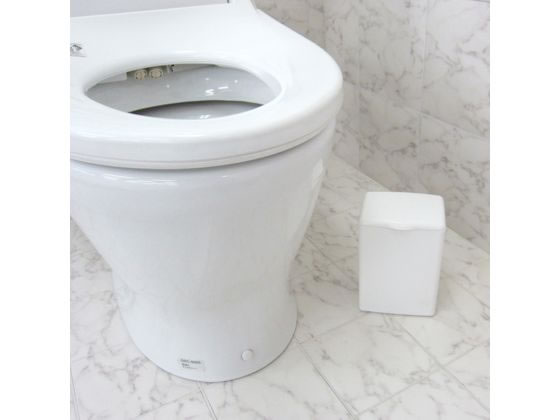 【レビュー投稿で100円OFFクーポン】 東和産業 PLII トイレコーナーポット ホワイ...