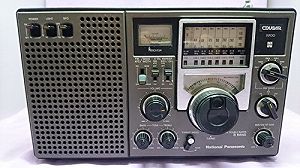 【中古】(非常に良い)National Panasonic　ナショナル　パナソニック　松下電器産業　RF-2200　クーガー2200　FM-中波-短波　8バンドレシーバー　（BCL/SW1〜SW6/MW/F