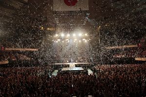 【中古】(未使用品)DAICHI MIURA LIVE 2012「D.M.」in BUDOKAN (DVD) (特典ステッカー無)(2.0)