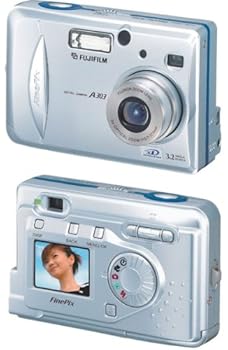 【中古】(非常に良い)Fujifilm FinePix A303 3MPデジタルカメラ+3倍光学ズーム。