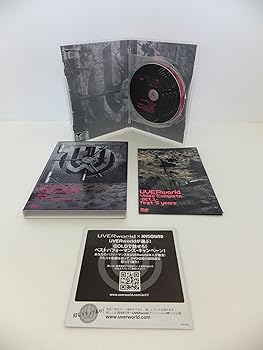 【中古】(非常に良い)UVERWORLD VIDEO COMPLETE-ACT.1-FIRST 5 YEARS [DVD]【初回生産限定盤:DVD+CD】【メーカー名】【メーカー型番】【ブランド名】【商品説明】UVERWORLD VIDEO COMPLETE-ACT.1-FIRST 5 YEARS [DVD]【初回生産限定盤:DVD+CD】当店では初期不良に限り、商品到着から7日間は返品を 受付けております。お問い合わせ・メールにて不具合詳細をご連絡ください。他モールとの併売品の為、完売の際はキャンセルご連絡させて頂きます。中古品の商品タイトルに「限定」「初回」「保証」「DLコード」などの表記がありましても、特典・付属品・帯・保証等は付いておりません。電子辞書、コンパクトオーディオプレーヤー等のイヤホンは写真にありましても衛生上、基本お付けしておりません。※未使用品は除く品名に【import】【輸入】【北米】【海外】等の国内商品でないと把握できる表記商品について国内のDVDプレイヤー、ゲーム機で稼働しない場合がございます。予めご了承の上、購入ください。掲載と付属品が異なる場合は確認のご連絡をさせて頂きます。 画像はイメージ写真ですので画像の通りではないこともございます。 ご注文からお届けまで 1．ご注文　 　ご注文は24時間受け付けております 2．注文確認 　ご注文後、注文確認メールを送信します 3．在庫確認　　　 　多モールでも併売の為、在庫切れの場合はご連絡させて頂きます。 　 ※中古品は受注後に、再メンテナンス、梱包しますのでお届けまで4〜10営業日程度とお考え下さい。 4．入金確認 　 前払い決済をご選択の場合、ご入金確認後に商品確保・配送手配を致します。 5．出荷 　配送準備が整い次第、出荷致します。配送業者、追跡番号等の詳細をメール送信致します。 6．到着　 　出荷後、1〜3日後に商品が到着します。 　※離島、北海道、九州、沖縄は遅れる場合がございます。予めご了承下さい。 お電話でのお問合せは少人数で運営の為受け付けておりませんので、お問い合わせ・メールにてお願い致します。>★お客様都合によるご注文後のキャンセル・返品はお受けしておりませんのでご了承ください。0
