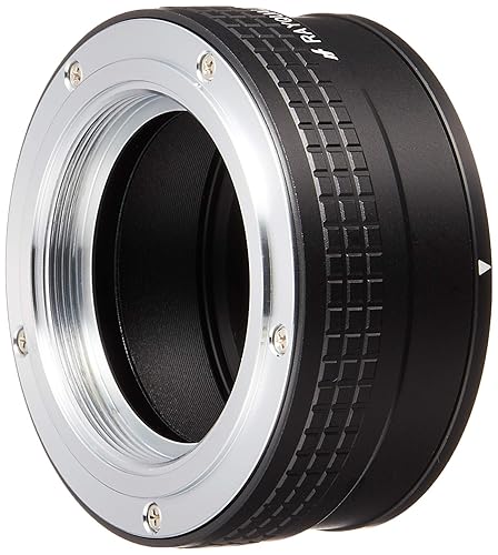 【中古】(未使用品)RAYQUAL マウントアダプター M42-SαE (レンズ)M42-(ボディ)ソニーαE (日本製)【メーカー名】【メーカー型番】【ブランド名】レイクォール 675664011 【商品説明】RAYQUAL マウントアダプター M42-SαE (レンズ)M42-(ボディ)ソニーαE (日本製)対応カメラ:ソニーαE(α7・α5000・α60.00シリーズに対応) 対応レンズ:M42・ペンタックスS使用方法:カメラ設定はマニュアルか絞り優先AEに設定。レンズのピントリング・絞りリングで合わせます。絞り込み測光の為、絞りを開放にしてピントを合わせます。 電子接点は使えませんのでオートフォーカス機能は使えません。内面反射防止加工と表面テフロン加工で使い勝手が良いです。メッキした状態で1/100mmの精度で作られておりますカメラ内部にも反射防止カバーをつけ内面反射をカバーしております。初期不良に関する返品 商品到着から7日間以内に初期不良が発生した場合のみ、返品をお受けいたします。 お客様都合のキャンセル・返品 イメージと異なる、必要でなくなった等の理由によるキャンセル・返品は一切お受けしておりません。 商品画像について 掲載されている写真は代表画像です。実際の商品とは異なる場合がありますので、予めご了承ください。 在庫状況について 他のモールでも販売しているため、ご注文のタイミングによっては商品がご用意できない場合があります。 その場合、キャンセルのご連絡をさせていただきます。 上記ご理解の上、お買い求めいただけますようお願い申し上げます。 ご注文からお届けまで1．ご注文　　ご注文は24時間受け付けております 2．注文確認ご注文後、注文確認メールを送信します 3．在庫確認　多モールでも併売の為、在庫切れの場合はご連絡させて頂きます。　 ※中古品は受注後に、再メンテナンス、梱包しますのでお届けまで4〜10営業日程度とお考え下さい。 4．入金確認　前払い決済をご選択の場合、ご入金確認後に商品確保・配送手配を致します。 5．出荷 　配送準備が整い次第、出荷致します。配送業者、追跡番号等の詳細をメール送信致します。 6．到着　出荷後、1〜3日後に商品が到着します。 　※離島、北海道、九州、沖縄は遅れる場合がございます。予めご了承下さい。【ご注意】中古品につき、説明文に「特典あり」の記載があっても、特典は付属しません。ご了承ください。