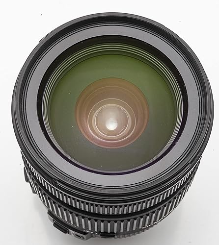 【中古】(未使用品)シグマ 17-70mm F2.8-4 DC MACRO OS HSM ソニー用【メーカー名】【メーカー型番】【ブランド名】シグマ(Sigma) 14616581051 【商品説明】シグマ 17-70mm F2.8-4 DC MACRO OS HSM ソニー用初期不良に関する返品 商品到着から7日間以内に初期不良が発生した場合のみ、返品をお受けいたします。 お客様都合のキャンセル・返品 イメージと異なる、必要でなくなった等の理由によるキャンセル・返品は一切お受けしておりません。 商品画像について 掲載されている写真は代表画像です。実際の商品とは異なる場合がありますので、予めご了承ください。 在庫状況について 他のモールでも販売しているため、ご注文のタイミングによっては商品がご用意できない場合があります。 その場合、キャンセルのご連絡をさせていただきます。 上記ご理解の上、お買い求めいただけますようお願い申し上げます。 ご注文からお届けまで1．ご注文　　ご注文は24時間受け付けております 2．注文確認ご注文後、注文確認メールを送信します 3．在庫確認　多モールでも併売の為、在庫切れの場合はご連絡させて頂きます。　 ※中古品は受注後に、再メンテナンス、梱包しますのでお届けまで4〜10営業日程度とお考え下さい。 4．入金確認　前払い決済をご選択の場合、ご入金確認後に商品確保・配送手配を致します。 5．出荷 　配送準備が整い次第、出荷致します。配送業者、追跡番号等の詳細をメール送信致します。 6．到着　出荷後、1〜3日後に商品が到着します。 　※離島、北海道、九州、沖縄は遅れる場合がございます。予めご了承下さい。【ご注意】中古品につき、説明文に「特典あり」の記載があっても、特典は付属しません。ご了承ください。