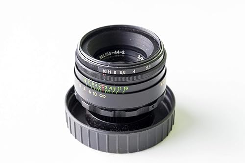 【中古】(未使用品)HELIOS 44-2 58MM F2 RUSSIAN LENS FOR Olympus 4/3 RARE SET【メーカー名】【メーカー型番】【ブランド名】Helios レンズフード 【商品説明】HELIOS 44-2 58MM F2 RUSSIAN LENS FOR Olympus 4/3 RARE SET初期不良に関する返品 商品到着から7日間以内に初期不良が発生した場合のみ、返品をお受けいたします。 お客様都合のキャンセル・返品 イメージと異なる、必要でなくなった等の理由によるキャンセル・返品は一切お受けしておりません。 商品画像について 掲載されている写真は代表画像です。実際の商品とは異なる場合がありますので、予めご了承ください。 在庫状況について 他のモールでも販売しているため、ご注文のタイミングによっては商品がご用意できない場合があります。 その場合、キャンセルのご連絡をさせていただきます。 上記ご理解の上、お買い求めいただけますようお願い申し上げます。 ご注文からお届けまで1．ご注文　　ご注文は24時間受け付けております 2．注文確認ご注文後、注文確認メールを送信します 3．在庫確認　多モールでも併売の為、在庫切れの場合はご連絡させて頂きます。　 ※中古品は受注後に、再メンテナンス、梱包しますのでお届けまで4〜10営業日程度とお考え下さい。 4．入金確認　前払い決済をご選択の場合、ご入金確認後に商品確保・配送手配を致します。 5．出荷 　配送準備が整い次第、出荷致します。配送業者、追跡番号等の詳細をメール送信致します。 6．到着　出荷後、1〜3日後に商品が到着します。 　※離島、北海道、九州、沖縄は遅れる場合がございます。予めご了承下さい。【ご注意】中古品につき、説明文に「特典あり」の記載があっても、特典は付属しません。ご了承ください。