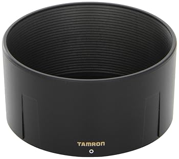 【中古】(非常に良い)TAMRON レンズフード AF70-300mmDi[A17]専用 DA17【メーカー名】【メーカー型番】【ブランド名】タムロン(TAMRON) レンズフード 【商品説明】TAMRON レンズフード AF70-300mmDi[A17]専用 DA17B00151V2KU※ご購入前にご確認ください ・中古品のため、状態や付属品に個体差がございます ・お客様都合による返品・キャンセルはお受けしておりません ・当店は複数モールで在庫を共有しているため、タイミングにより欠品となる場合がございます ■ 安心してご購入いただくために 当店では、商品を一点ずつ検品・動作確認のうえ出荷しております。 中古品ではございますが、できる限り安心してご使用いただける状態でお届けできるよう努めております。 ■ 付属品について 中古品のため、説明書・外箱・CD-ROM等は付属しない場合がございます。 また、商品名に「限定」や「保証」と記載があっても、特典や保証、ダウンロードコードは付属いたしません。 レンタル落ち商品につきましては、収納BOX・DVDケースもないものとしてお考えください。 掲載内容と付属品が異なる場合、受注前に内容確認のメールをお送りいたします。 ■ 商品画像について 掲載画像はイメージ画像または代表画像を使用しておりますので、あらかじめご了承ください。 ■ 商品の状態について 中古品のため、キズ・汚れ・使用感等がある場合がございます。あらかじめご理解のうえご購入をお願いいたします。 ■ 在庫について ご注文のタイミングにより、在庫切れとなる場合がございます。その際は誠に恐縮ですが、キャンセルのご案内を差し上げる場合がございます。 ■ ご注文からお届けまで 1．ご注文 ご注文は24時間受け付けております。 2．ご注文確認 ご注文後、当店より確認メールをお送りいたします。 3．在庫確認・出荷準備 当店では複数モールで併売しているため、ご注文後に在庫確認を行っております。 また、中古品は再点検・メンテナンス・梱包を行うため、発送まで4〜10営業日ほどお時間をいただきます。 4．出荷 発送後、配送業者および追跡番号をご案内いたします。 5．お届け 出荷後、通常1〜3日程度で到着いたします。 ※北海道・沖縄・離島はお時間をいただく場合がございます。 ■ 返品・キャンセルについて 【初期不良について】 商品到着後7日以内にご連絡いただいた場合に限り、返品・返金または交換対応をいたします。 【お客様都合による返品・キャンセル】 イメージ違い・不要になった等の理由による返品・キャンセルはお受けしておりません。【ご注意】中古品につき、説明文に「特典あり」の記載があっても、特典は付属しません。ご了承ください。