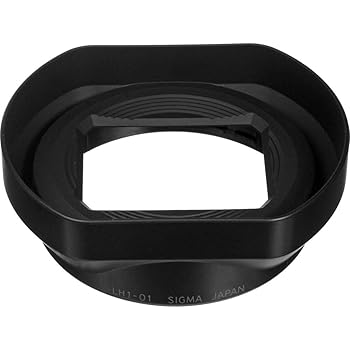 【中古】(未使用品)シグマ(Sigma) SIGMA レンズフード LH1-01【メーカー名】【メーカー型番】【ブランド名】シグマ(Sigma) レンズフード 【商品説明】シグマ(Sigma) SIGMA レンズフード LH1-01製品型番:?AH3001電池付属:いいえ製品サイズ:1 x 6 x 18 cmメーカー保証:1年ブランド:シグマ(Sigma)初期不良に関する返品 商品到着から7日間以内に初期不良が発生した場合のみ、返品をお受けいたします。 お客様都合のキャンセル・返品 イメージと異なる、必要でなくなった等の理由によるキャンセル・返品は一切お受けしておりません。 商品画像について 掲載されている写真は代表画像です。実際の商品とは異なる場合がありますので、予めご了承ください。 在庫状況について 他のモールでも販売しているため、ご注文のタイミングによっては商品がご用意できない場合があります。 その場合、キャンセルのご連絡をさせていただきます。 上記ご理解の上、お買い求めいただけますようお願い申し上げます。 ご注文からお届けまで1．ご注文　　ご注文は24時間受け付けております 2．注文確認ご注文後、注文確認メールを送信します 3．在庫確認　多モールでも併売の為、在庫切れの場合はご連絡させて頂きます。　 ※中古品は受注後に、再メンテナンス、梱包しますのでお届けまで4〜10営業日程度とお考え下さい。 4．入金確認　前払い決済をご選択の場合、ご入金確認後に商品確保・配送手配を致します。 5．出荷 　配送準備が整い次第、出荷致します。配送業者、追跡番号等の詳細をメール送信致します。 6．到着　出荷後、1〜3日後に商品が到着します。 　※離島、北海道、九州、沖縄は遅れる場合がございます。予めご了承下さい。【ご注意】中古品につき、説明文に「特典あり」の記載があっても、特典は付属しません。ご了承ください。