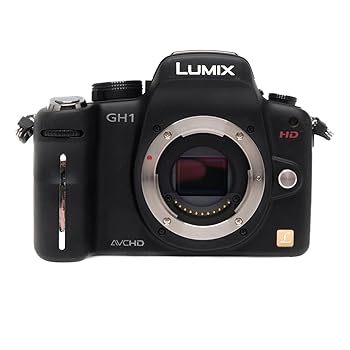【中古】(未使用品)パナソニック デジタル一眼カメラ GH1 ボディ コンフォートブラック DMC-GH1-K【メーカー名】【メーカー型番】【ブランド名】パナソニック(Panasonic) 387464011 【商品説明】パナソニック デジタル一眼カメラ GH1 ボディ コンフォートブラック DMC-GH1-K初期不良に関する返品 商品到着から7日間以内に初期不良が発生した場合のみ、返品をお受けいたします。 お客様都合のキャンセル・返品 イメージと異なる、必要でなくなった等の理由によるキャンセル・返品は一切お受けしておりません。 商品画像について 掲載されている写真は代表画像です。実際の商品とは異なる場合がありますので、予めご了承ください。 在庫状況について 他のモールでも販売しているため、ご注文のタイミングによっては商品がご用意できない場合があります。 その場合、キャンセルのご連絡をさせていただきます。 上記ご理解の上、お買い求めいただけますようお願い申し上げます。 ご注文からお届けまで1．ご注文　　ご注文は24時間受け付けております 2．注文確認ご注文後、注文確認メールを送信します 3．在庫確認　多モールでも併売の為、在庫切れの場合はご連絡させて頂きます。　 ※中古品は受注後に、再メンテナンス、梱包しますのでお届けまで4〜10営業日程度とお考え下さい。 4．入金確認　前払い決済をご選択の場合、ご入金確認後に商品確保・配送手配を致します。 5．出荷 　配送準備が整い次第、出荷致します。配送業者、追跡番号等の詳細をメール送信致します。 6．到着　出荷後、1〜3日後に商品が到着します。 　※離島、北海道、九州、沖縄は遅れる場合がございます。予めご了承下さい。【ご注意】中古品につき、説明文に「特典あり」の記載があっても、特典は付属しません。ご了承ください。