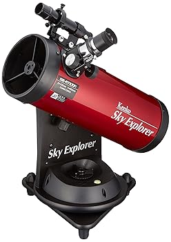 【中古】(非常に良い)Kenko 天体望遠鏡 Sky Explore SE-AT100N RD 反射式 口径100mm 焦点距離450mm 卓上型 自動追尾機能付 SE-AT100N RD【メーカー名】【メーカー型番】【ブランド名】ケンコー(Kenko) 天体望遠鏡 【商品説明】Kenko 天体望遠鏡 Sky Explore SE-AT100N RD 反射式 口径100mm 焦点距離450mm 卓上型 自動追尾機能付 SE-AT100N RD見つけた天体を自動で追尾! エンコーダー内蔵 自動追尾望遠鏡天体望遠鏡を初めて購入の方から、ワンランク上の天文ライフを楽しみたい方まで、幅広いお客様のニーズに対応した天体望遠鏡です。鏡筒にはニュートン反射式を採用。星雲・星団から惑星の観測まで、幅広い観測に適しています。簡単なセッティングで、一度とらえた天体を望遠鏡が自動で追い続ける「自動追尾機能」付き。卓上型の軽量・コンパクトな望遠鏡ですので、ご自宅のベランダやキャンプなどでもお気軽にお使いいただけます。乾電池駆動なので観測場所を選びません。(※ご購入前にご確認ください ・中古品のため、状態や付属品に個体差がございます ・お客様都合による返品・キャンセルはお受けしておりません ・当店は複数モールで在庫を共有しているため、タイミングにより欠品となる場合がございます ■ 安心してご購入いただくために 当店では、商品を一点ずつ検品・動作確認のうえ出荷しております。 中古品ではございますが、できる限り安心してご使用いただける状態でお届けできるよう努めております。 ■ 付属品について 中古品のため、説明書・外箱・CD-ROM等は付属しない場合がございます。 また、商品名に「限定」や「保証」と記載があっても、特典や保証、ダウンロードコードは付属いたしません。 レンタル落ち商品につきましては、収納BOX・DVDケースもないものとしてお考えください。 掲載内容と付属品が異なる場合、受注前に内容確認のメールをお送りいたします。 ■ 商品画像について 掲載画像はイメージ画像または代表画像を使用しておりますので、あらかじめご了承ください。 ■ 商品の状態について 中古品のため、キズ・汚れ・使用感等がある場合がございます。あらかじめご理解のうえご購入をお願いいたします。 ■ 在庫について ご注文のタイミングにより、在庫切れとなる場合がございます。その際は誠に恐縮ですが、キャンセルのご案内を差し上げる場合がございます。 ■ ご注文からお届けまで 1．ご注文 ご注文は24時間受け付けております。 2．ご注文確認 ご注文後、当店より確認メールをお送りいたします。 3．在庫確認・出荷準備 当店では複数モールで併売しているため、ご注文後に在庫確認を行っております。 また、中古品は再点検・メンテナンス・梱包を行うため、発送まで4〜10営業日ほどお時間をいただきます。 4．出荷 発送後、配送業者および追跡番号をご案内いたします。 5．お届け 出荷後、通常1〜3日程度で到着いたします。 ※北海道・沖縄・離島はお時間をいただく場合がございます。 ■ 返品・キャンセルについて 【初期不良について】 商品到着後7日以内にご連絡いただいた場合に限り、返品・返金または交換対応をいたします。 【お客様都合による返品・キャンセル】 イメージ違い・不要になった等の理由による返品・キャンセルはお受けしておりません。【ご注意】中古品につき、説明文に「特典あり」の記載があっても、特典は付属しません。ご了承ください。
