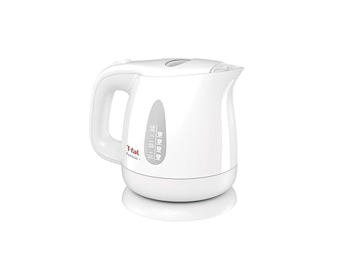 【中古】ティファール 電気ケトル 0.8L 軽くてコンパクト 「アプレシア・プラス ホワイト」 KO6301JP【メーカー名】【メーカー型番】【ブランド名】T-Fal 電気ケトル 【商品説明】ティファール 電気ケトル 0.8L 軽くてコンパクト 「アプレシア・プラス ホワイト」 KO6301JPサイズ:幅21.5×奥行15.3×高さ19cm本体重量:840g(電源プレート含む)軽くて持ちやすい、片手でラクラク約640gスリムな注ぎ口で給湯しやすく、注ぎ口からほこりが入りにくいカバー付きフタが90度以上開くため、お手入れもカンタンに※ご購入前にご確認ください ・中古品のため、状態や付属品に個体差がございます ・お客様都合による返品・キャンセルはお受けしておりません ・当店は複数モールで在庫を共有しているため、タイミングにより欠品となる場合がございます ■ 安心してご購入いただくために 当店では、商品を一点ずつ検品・動作確認のうえ出荷しております。 中古品ではございますが、できる限り安心してご使用いただける状態でお届けできるよう努めております。 ■ 付属品について 中古品のため、説明書・外箱・CD-ROM等は付属しない場合がございます。 また、商品名に「限定」や「保証」と記載があっても、特典や保証、ダウンロードコードは付属いたしません。 レンタル落ち商品につきましては、収納BOX・DVDケースもないものとしてお考えください。 掲載内容と付属品が異なる場合、受注前に内容確認のメールをお送りいたします。 ■ 商品画像について 掲載画像はイメージ画像または代表画像を使用しておりますので、あらかじめご了承ください。 ■ 商品の状態について 中古品のため、キズ・汚れ・使用感等がある場合がございます。あらかじめご理解のうえご購入をお願いいたします。 ■ 在庫について ご注文のタイミングにより、在庫切れとなる場合がございます。その際は誠に恐縮ですが、キャンセルのご案内を差し上げる場合がございます。 ■ ご注文からお届けまで 1．ご注文 ご注文は24時間受け付けております。 2．ご注文確認 ご注文後、当店より確認メールをお送りいたします。 3．在庫確認・出荷準備 当店では複数モールで併売しているため、ご注文後に在庫確認を行っております。 また、中古品は再点検・メンテナンス・梱包を行うため、発送まで4〜10営業日ほどお時間をいただきます。 4．出荷 発送後、配送業者および追跡番号をご案内いたします。 5．お届け 出荷後、通常1〜3日程度で到着いたします。 ※北海道・沖縄・離島はお時間をいただく場合がございます。 ■ 返品・キャンセルについて 【初期不良について】 商品到着後7日以内にご連絡いただいた場合に限り、返品・返金または交換対応をいたします。 【お客様都合による返品・キャンセル】 イメージ違い・不要になった等の理由による返品・キャンセルはお受けしておりません。【ご注意】中古品につき、説明文に「特典あり」の記載があっても、特典は付属しません。ご了承ください。
