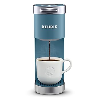 【中古】(未使用品)Keurig K-Mini PlusシングルサーブKカップポッドコーヒーメーカー、イブニングティール【メーカー名】【メーカー型番】【ブランド名】Keurig コーヒーメーカー 【商品説明】Keurig K-Mini PlusシングルサーブKカップポッドコーヒーメーカー、イブニングティール初期不良に関する返品 商品到着から7日間以内に初期不良が発生した場合のみ、返品をお受けいたします。 お客様都合のキャンセル・返品 イメージと異なる、必要でなくなった等の理由によるキャンセル・返品は一切お受けしておりません。 商品画像について 掲載されている写真は代表画像です。実際の商品とは異なる場合がありますので、予めご了承ください。 在庫状況について 他のモールでも販売しているため、ご注文のタイミングによっては商品がご用意できない場合があります。 その場合、キャンセルのご連絡をさせていただきます。 上記ご理解の上、お買い求めいただけますようお願い申し上げます。 ご注文からお届けまで1．ご注文　　ご注文は24時間受け付けております 2．注文確認ご注文後、注文確認メールを送信します 3．在庫確認　多モールでも併売の為、在庫切れの場合はご連絡させて頂きます。　 ※中古品は受注後に、再メンテナンス、梱包しますのでお届けまで4〜10営業日程度とお考え下さい。 4．入金確認　前払い決済をご選択の場合、ご入金確認後に商品確保・配送手配を致します。 5．出荷 　配送準備が整い次第、出荷致します。配送業者、追跡番号等の詳細をメール送信致します。 6．到着　出荷後、1〜3日後に商品が到着します。 　※離島、北海道、九州、沖縄は遅れる場合がございます。予めご了承下さい。【ご注意】中古品につき、説明文に「特典あり」の記載があっても、特典は付属しません。ご了承ください。