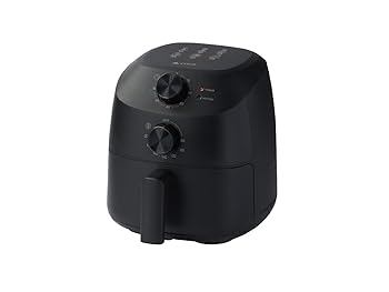 【中古】(非常に良い)AL COLLE（アルコレ） ノンフライクッカー ノンフライヤー エアフライヤー 電気フライヤー 1200W ハイパワー コンパクト (ブラック（生産国：ベトナム）)【メーカー名】【メーカー型番】【ブランド名】AL COLLE（アルコレ） エアフライヤー 【商品説明】AL COLLE（アルコレ） ノンフライクッカー ノンフライヤー エアフライヤー 電気フライヤー 1200W ハイパワー コンパクト (ブラック（生産国：ベトナム）)本体サイズ：約(幅)21×(奥行)29×(高さ)23.5cm 本体重量 ：約2.3kg バスケット容量：約2L 電源：AC100V 50/60Hz 消費電力：1,200W コードの長さ：約1.2m 付属品：レシピブック、取扱説明書（保証書付） 本体保証 ご購入日から1年間　※バスケット、ヒーターガードなど、本体以外の付属品は保証対象外※ご購入前にご確認ください ・中古品のため、状態や付属品に個体差がございます ・お客様都合による返品・キャンセルはお受けしておりません ・当店は複数モールで在庫を共有しているため、タイミングにより欠品となる場合がございます ■ 安心してご購入いただくために 当店では、商品を一点ずつ検品・動作確認のうえ出荷しております。 中古品ではございますが、できる限り安心してご使用いただける状態でお届けできるよう努めております。 ■ 付属品について 中古品のため、説明書・外箱・CD-ROM等は付属しない場合がございます。 また、商品名に「限定」や「保証」と記載があっても、特典や保証、ダウンロードコードは付属いたしません。 レンタル落ち商品につきましては、収納BOX・DVDケースもないものとしてお考えください。 掲載内容と付属品が異なる場合、受注前に内容確認のメールをお送りいたします。 ■ 商品画像について 掲載画像はイメージ画像または代表画像を使用しておりますので、あらかじめご了承ください。 ■ 商品の状態について 中古品のため、キズ・汚れ・使用感等がある場合がございます。あらかじめご理解のうえご購入をお願いいたします。 ■ 在庫について ご注文のタイミングにより、在庫切れとなる場合がございます。その際は誠に恐縮ですが、キャンセルのご案内を差し上げる場合がございます。 ■ ご注文からお届けまで 1．ご注文 ご注文は24時間受け付けております。 2．ご注文確認 ご注文後、当店より確認メールをお送りいたします。 3．在庫確認・出荷準備 当店では複数モールで併売しているため、ご注文後に在庫確認を行っております。 また、中古品は再点検・メンテナンス・梱包を行うため、発送まで4〜10営業日ほどお時間をいただきます。 4．出荷 発送後、配送業者および追跡番号をご案内いたします。 5．お届け 出荷後、通常1〜3日程度で到着いたします。 ※北海道・沖縄・離島はお時間をいただく場合がございます。 ■ 返品・キャンセルについて 【初期不良について】 商品到着後7日以内にご連絡いただいた場合に限り、返品・返金または交換対応をいたします。 【お客様都合による返品・キャンセル】 イメージ違い・不要になった等の理由による返品・キャンセルはお受けしておりません。【ご注意】中古品につき、説明文に「特典あり」の記載があっても、特典は付属しません。ご了承ください。