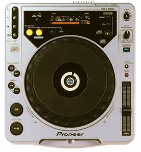 【中古】Pioneer デジタルターンテーブルCDプレーヤー シルバー CDJ-800