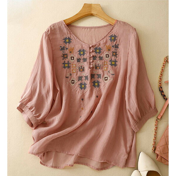 オリエンタル 刺繍 いっぱい コットン Tシャツ トップス （ ピンク ） 七分袖 春 夏 梅雨 肌寒 冷房 冷え くすみカラー 春 梅雨 夏 春夏 SS 対策 コスパ コーデ力 着回し 日常 おしゃれ オシャレ 20代 30代 40代 チロリアン 刺繍 刺しゅう