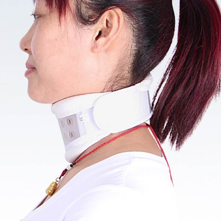 頚椎サポーター ネックストレッチ コルセット ネックサポーター 調整機能付 ネックカラー のびのび ストレートネック 首サポーター 首 ネックストレッチャー 首コルセット 首用コルセット 通気 頸椎固定 軽量 ストレス解消 保護 男女兼用 S M L