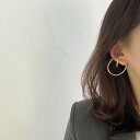送料無料 変形フープイヤーカフ 両耳用 シルバー ゴールド レディース イヤーカフス イヤカフ ウェアリング イヤリング メタル 大ぶり 大きめ 変形 クロス ...